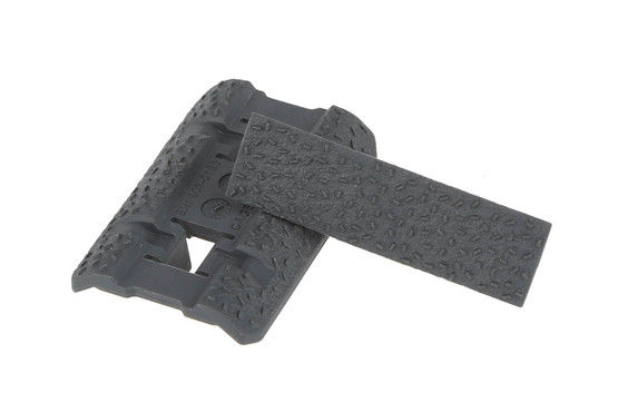 The Type 2 Magpul rail cover M-LOK comes in two pieces, so you can mix and match colors